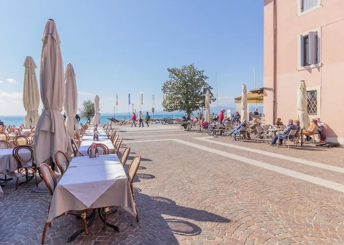 Bardolino Fronte Lago Di Garda, La Finestra Sull\'Acqua
