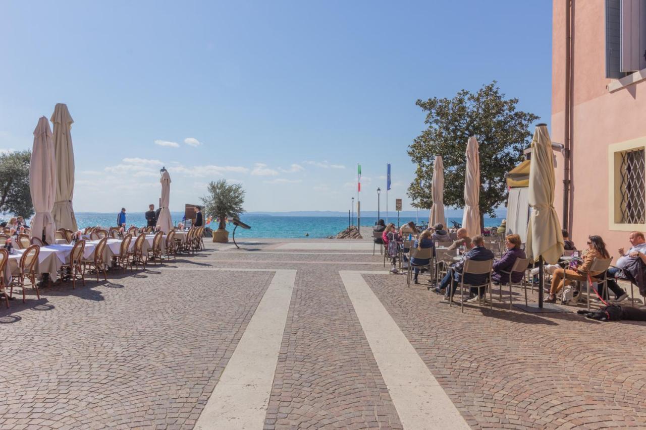 Fronte Di Garda, La Finestra Sull'acqua Apartment
